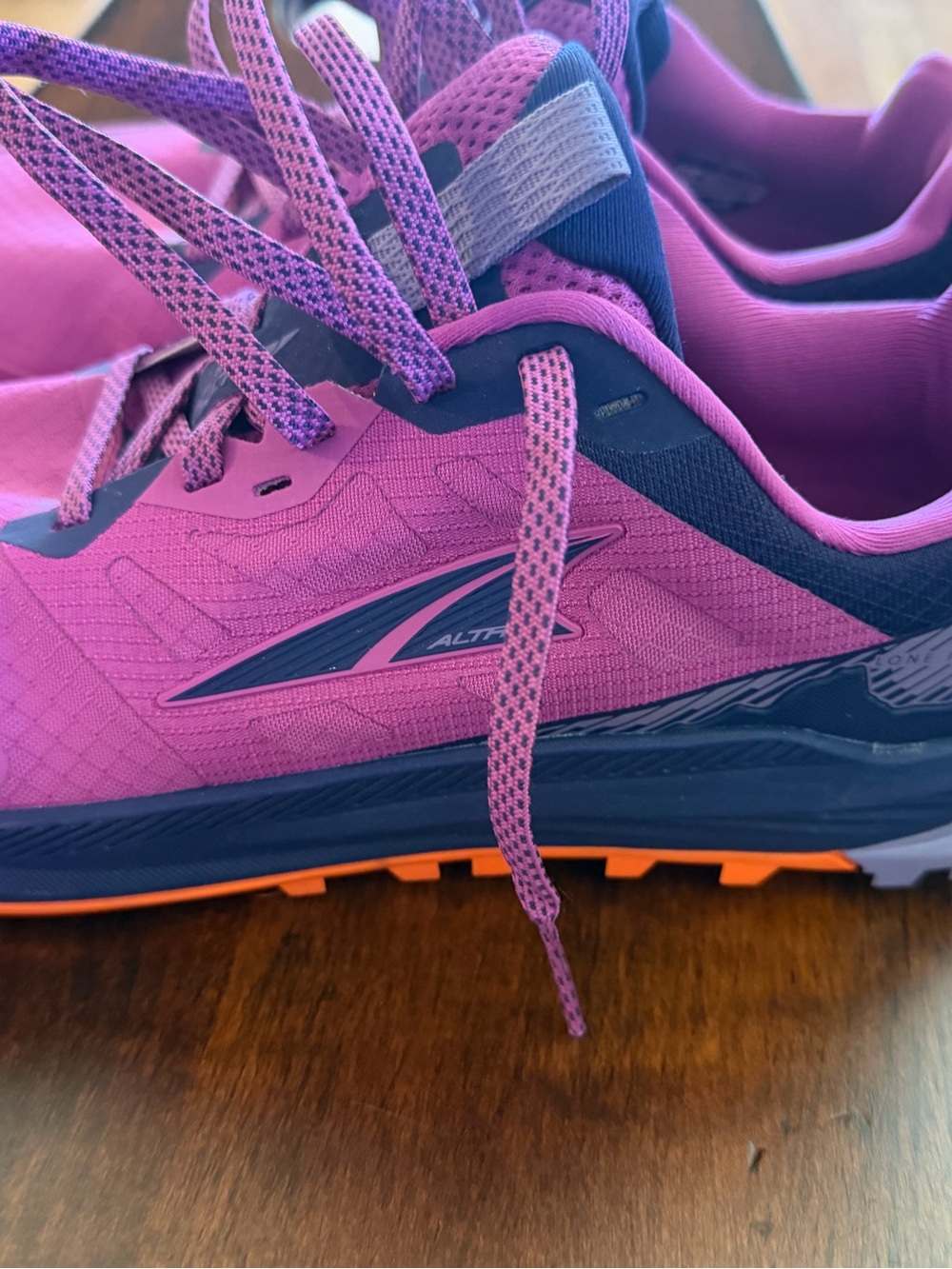 Altra Lone Peak 9+ GTR - Picture 2 of 4